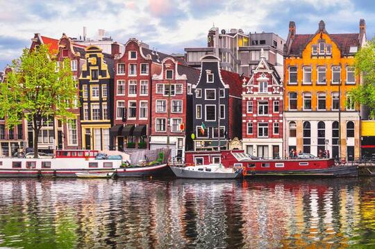 Santai di Amsterdam, mulai dari Bitterballen hingga Rijsttaffel