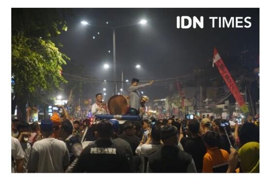Anies Diteriaki "Presiden 2024" Saat Takbiran Keliling