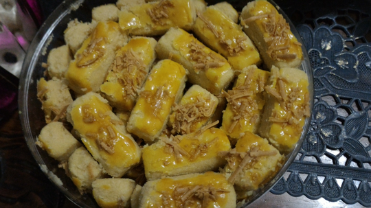 Laris Manis, Kue Lebaran Mana Yang Paling Cepat Habis?