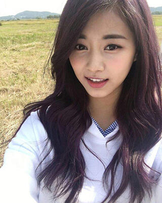 5 Personil Grup Kpop Twice Tercantik Yang Akan Membuatmu Terpesona