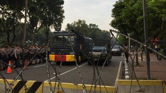 Tim Jokowi dan Prabowo Tiba di MK, Siap Hadapi Sidang Perdana