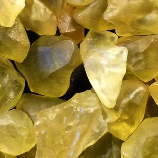 Beredarnya Batu Misteri Diduga Pencahan Meteorit Ini Bikin Heboh, Apa Pendapatmu?
