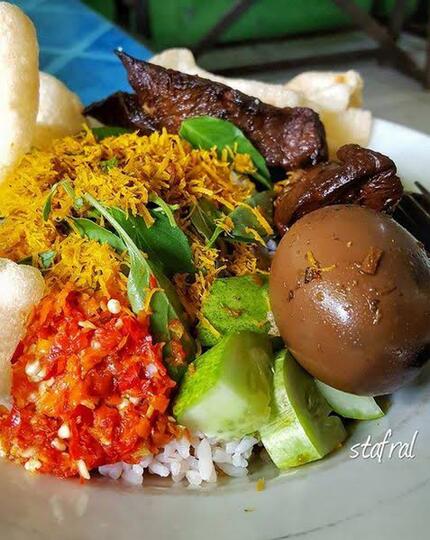 Masakan Ibu Tetap Ternikmat Sedunia (Walau Ibu Paling Tak Bisa Masak)