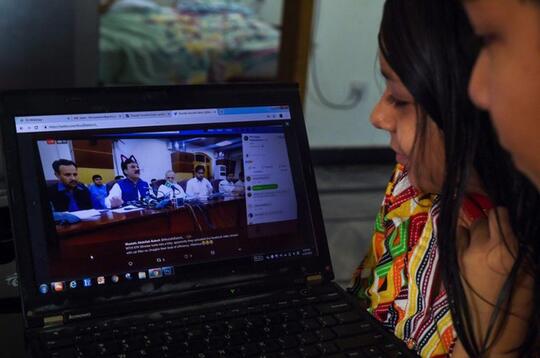 Duh, Lupa Matikan Filter Saat Live Streaming, Menteri Ini Jadi Tertawaan