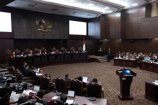 Saksi Kubu Prabowo Berstatus Terdakwa dan Melanggar Tahanan Kota