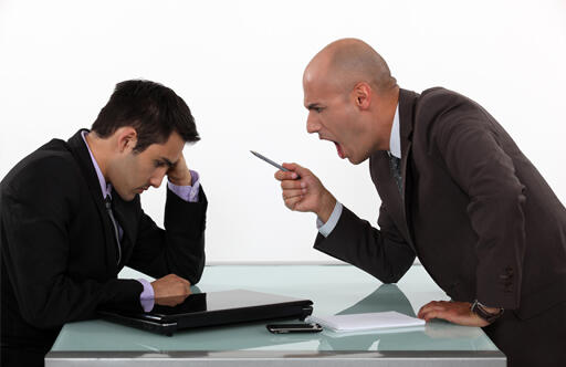 6 Tipe Atasan di Kantor dan Tips Menjinakannya