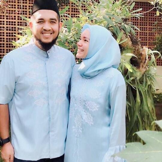 Jarang Disorot, 10 Potret Suami Dewi Sandra yang Mirip Teuku Wisnu