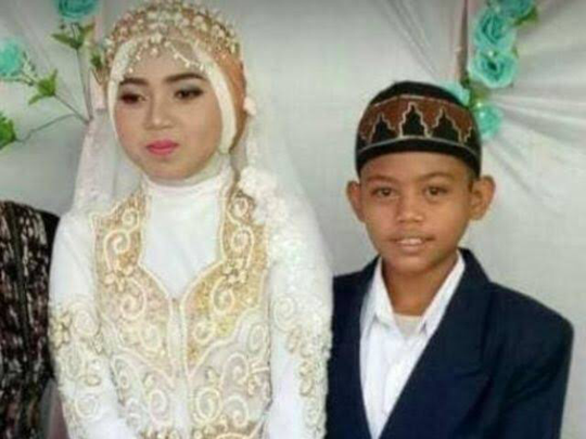 Waktu Yang Tepat Untuk Menikah (Siapkan tissue bagi yang selalu ditanya kapan kimpoi)