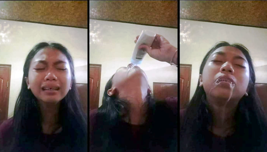 Mirisnya Bucin Yang Sedang Patah Hati! Meminum Shampo Botol Sampai Tetes Terakhir