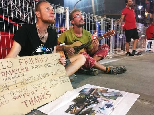 Jangan Jadi Gembel di Negara Orang, Biar Nggak Malu-maluin