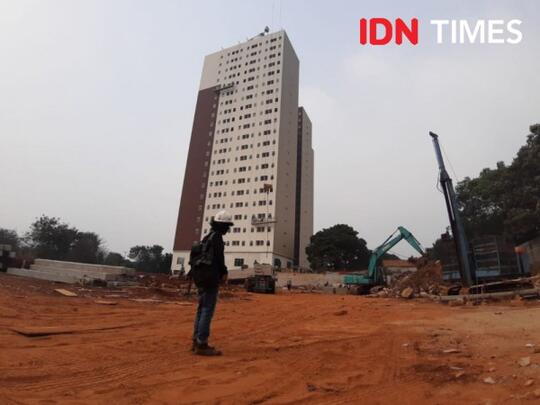 Penghuni Rumah Dp 0 Rupiah Disuguhi Pemandangan Tpu Pondok