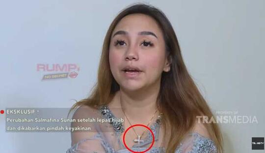 Cara Salmafina Tenangkan Sang Adik Pasca Pindah Agama