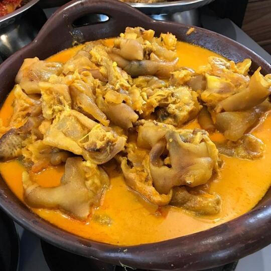 Masakan Padang Usus Sapi