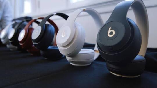 Dianggap Sama, Inilah Bedanya Headset, Headphone, Earphone, Handsfree, Dan Backphone