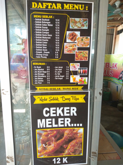 Siang-siang Makan Di Kedai Seblak Bang Mus, Rasanya Mak Nyuss, Minumannya Syeger Cius