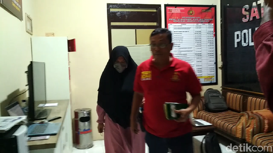 Setelah Diperiksa 4 Jam, Ida Pemosting 'Jokowi Mumi' Akhirnya Ditahan