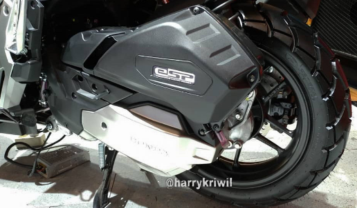LOUNGE - Honda ADV 150 - Skutik adventure - ready to explore