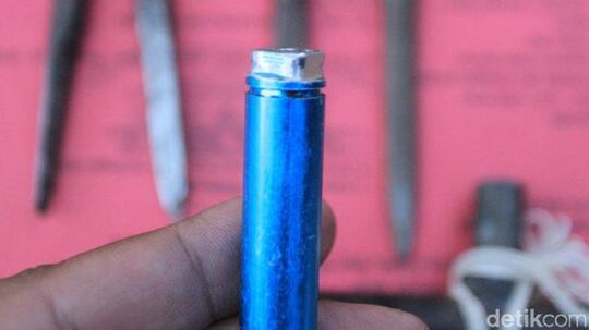 Modus Terbaru Maling! Alat Ajaib Ini Bisa Buka Penutup Kunci Magnet Semua Jenis Motor
