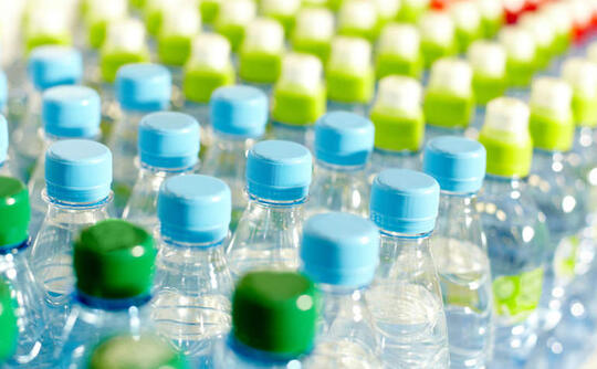 Jangan Pernah Isi Ulang Botol Air Mineral Kemasan! Ini Alasannya