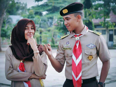 Dear, Kakak Pembina