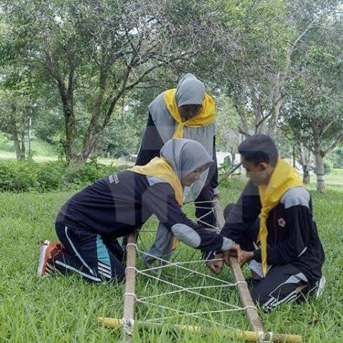 Dear, Kakak Pembina