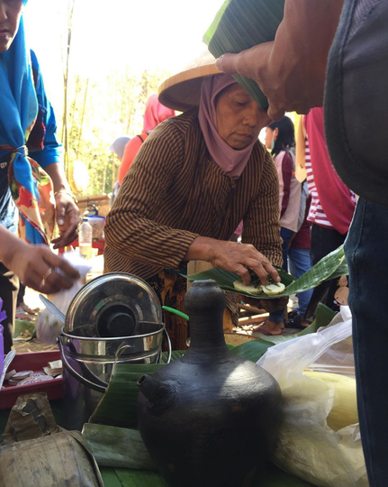 Tradisi di Sini Mulai dari Perang Nasi sampai Nikah sama Peri pun Ada Gan!