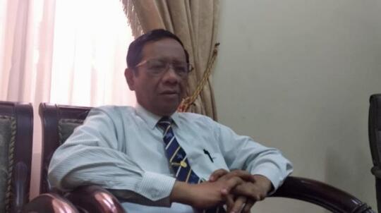 Mahfud MD : TNI Kecolongan Bisa Terima Enzo di Akmil