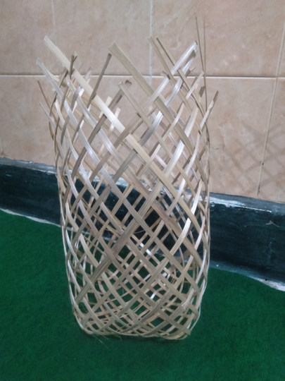 Kreneng Pembungkus Daging Kurban Yang Ramah Lingkungan