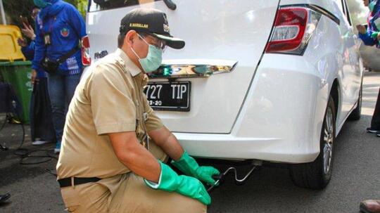 Mobil Tak Lulus Uji Emisi di Jakarta Bakal Bayar Parkir Lebih Mahal