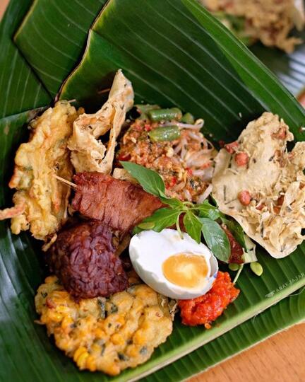 5 Tempat Pecel Favorit di Kediri, Rasanya Bikin Nagih