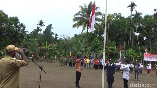 Cerita Warga Desa di Papua yang Baru Pertama Kali Rasakan 17-an