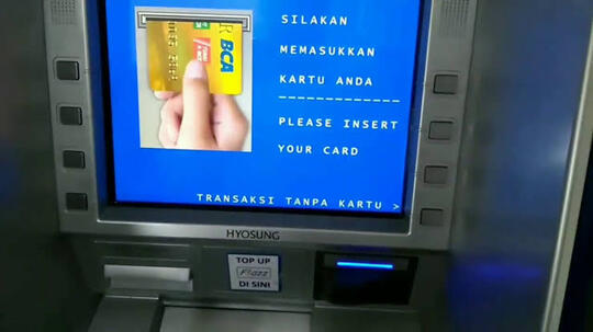 Kartu ATM Bakal Punah, Gimana Cara Ambil Duitnya?