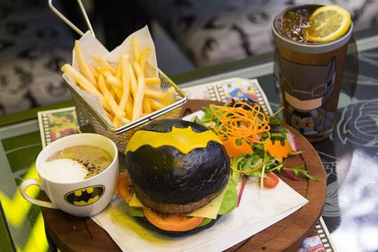10 Kafe Unik yang Bikin Betah Nongkrong di Singapura