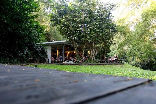 10 Kafe Unik yang Bikin Betah Nongkrong di Singapura