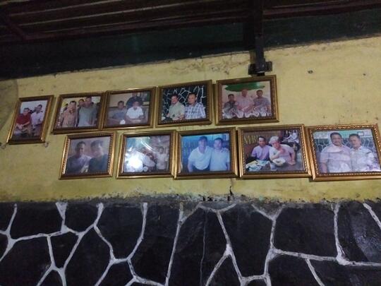 Nikmatnya Sensasi Makan Soto Jakarta Bawah Rel Cikini, Gan Sis Harus Coba