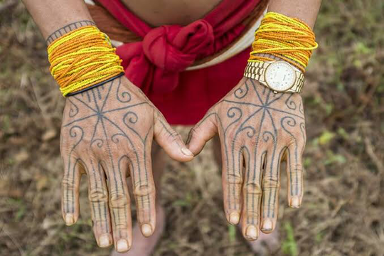 Seni tatto tertua didunia berada di Indonesia