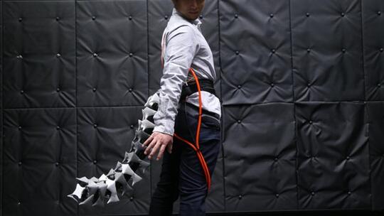 Anjay! “Ekor Robot” Untuk Membantu Para Lansia Berjalan