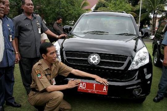 Esemka, Bukan Lagi Kendaraan Politik?