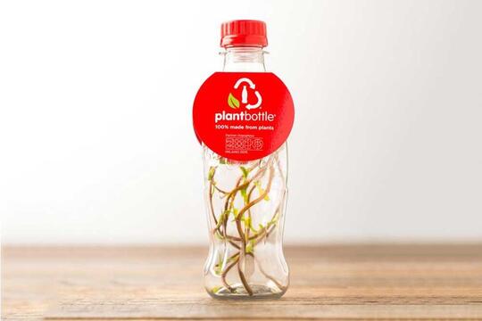 Yippie! Akhirnya Botol Minuman Terbuat Dari Tumbuhan