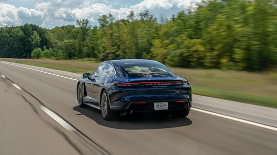 Porsche Taycan, Mobil Listrik Pertama Porsche