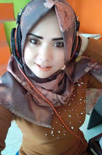 Wanita Berlomba Untuk Menjadi Cantik !! Emang Apa Sih Manfaatnya ?