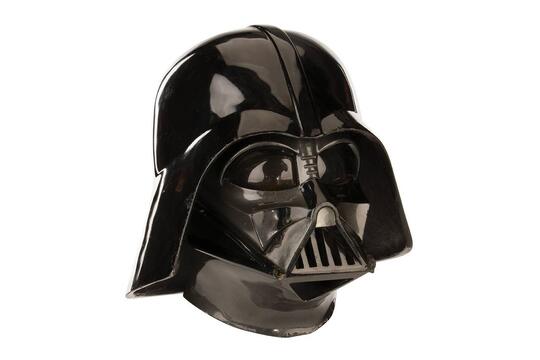 Topeng Asli Darth Vader dalam Film Star Wars Empire Strikes Back Bakal Dilelang!