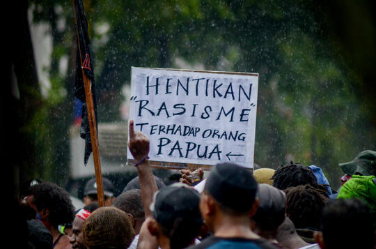 Budaya Rasisme Yang Merugikan Bangsa