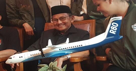 BJ Habibie Tutup Usia