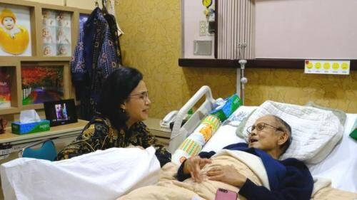 BJ Habibie Tutup Usia