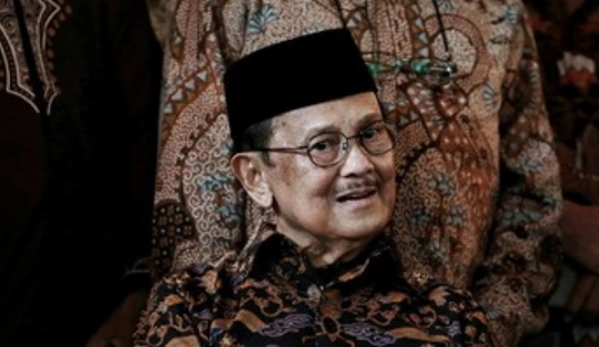 Mengenang Kembali Sosok Inspiratif, BJ Habibie