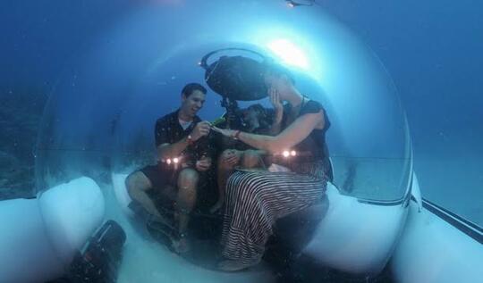 Taxi Bawah Laut Pertama Di Dunia