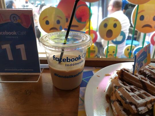 Facebook Cafe Hadir di Jakarta Sekaligus Gelar Kampanye Kesadaran Privasi Data