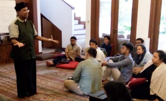 Agustinus Christovel: Saya Mencintai Yesus, Maka Saya Masuk Islam