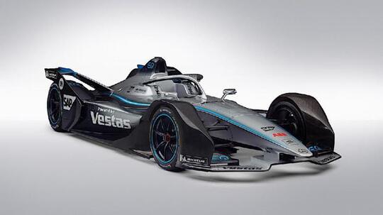EQ Silver Arrow, Mobil Listrik Teranyar Milik Mercedes-Benz